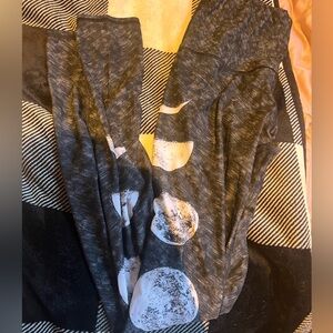 Yoga Democracy Moon phase Gray and White Leggings